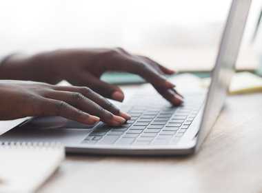 AI-powered blogging: How to launch and grow your blog with B12